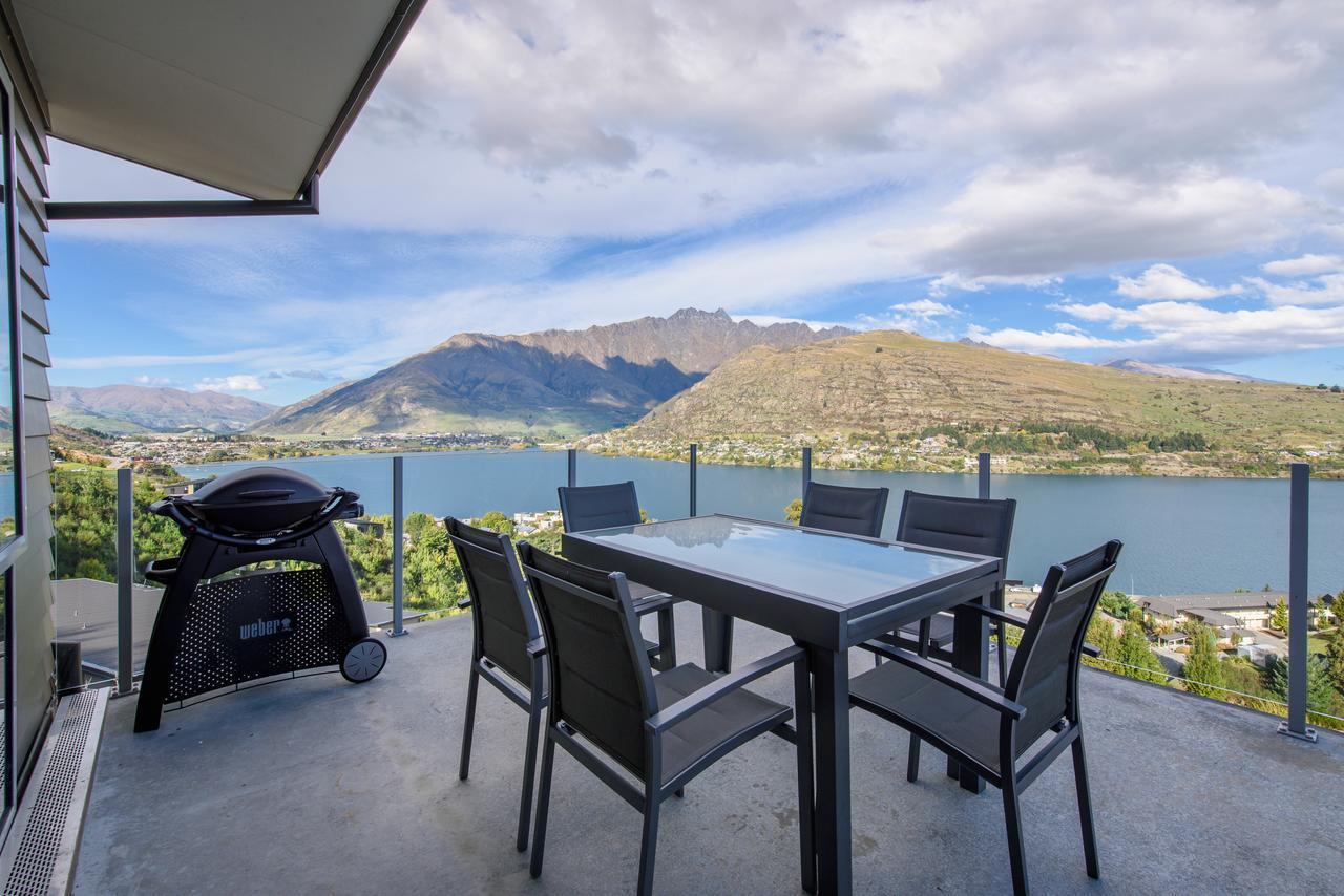 Contemporary Hilltop Abode Queenstown Eksteriør billede