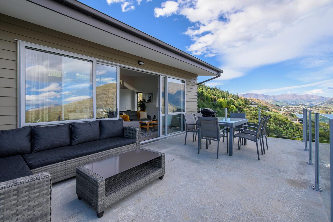 Contemporary Hilltop Abode Queenstown Eksteriør billede