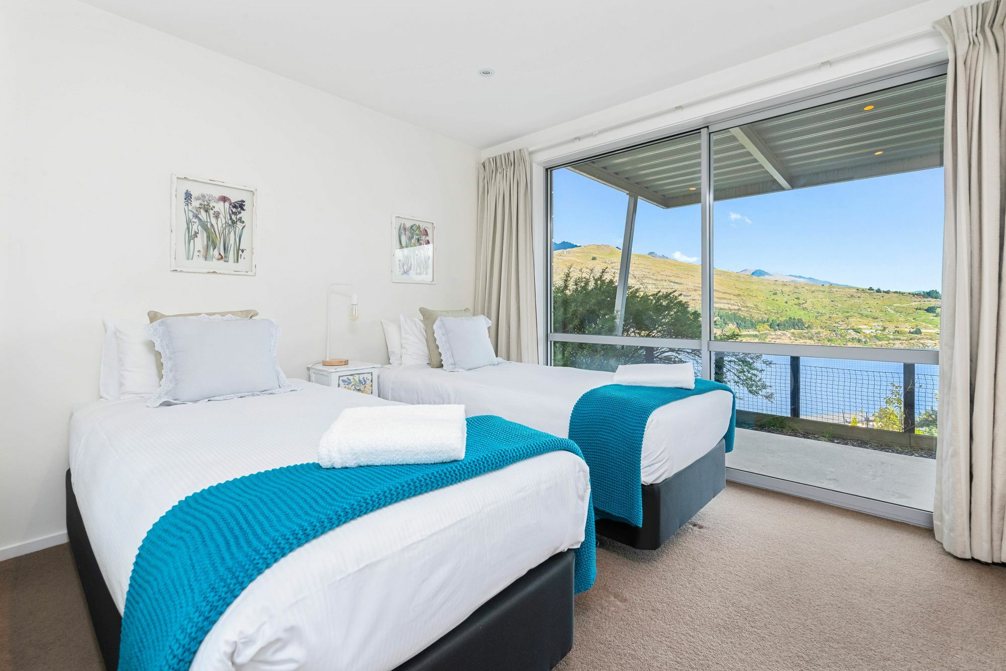 Contemporary Hilltop Abode Queenstown Eksteriør billede