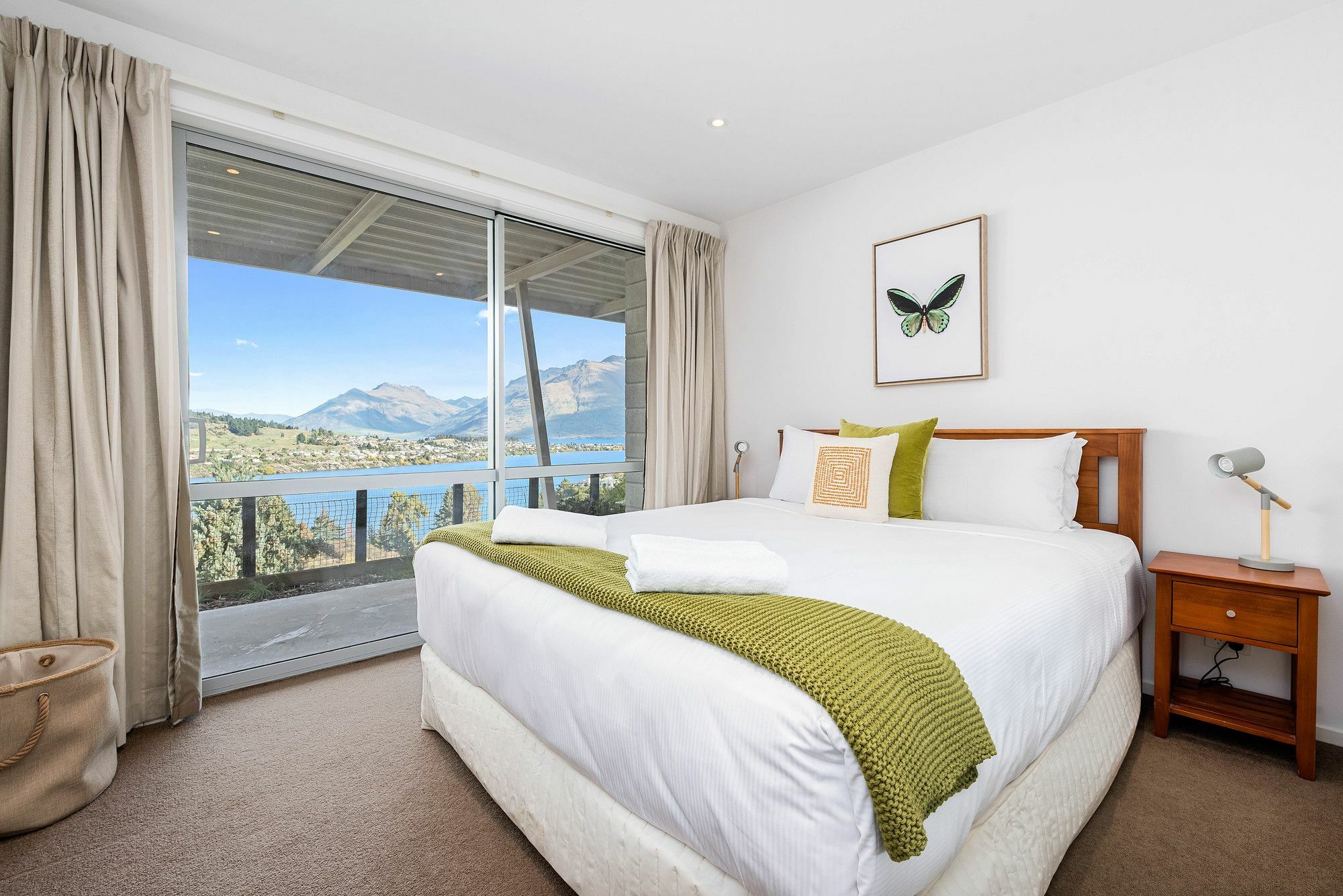 Contemporary Hilltop Abode Queenstown Eksteriør billede